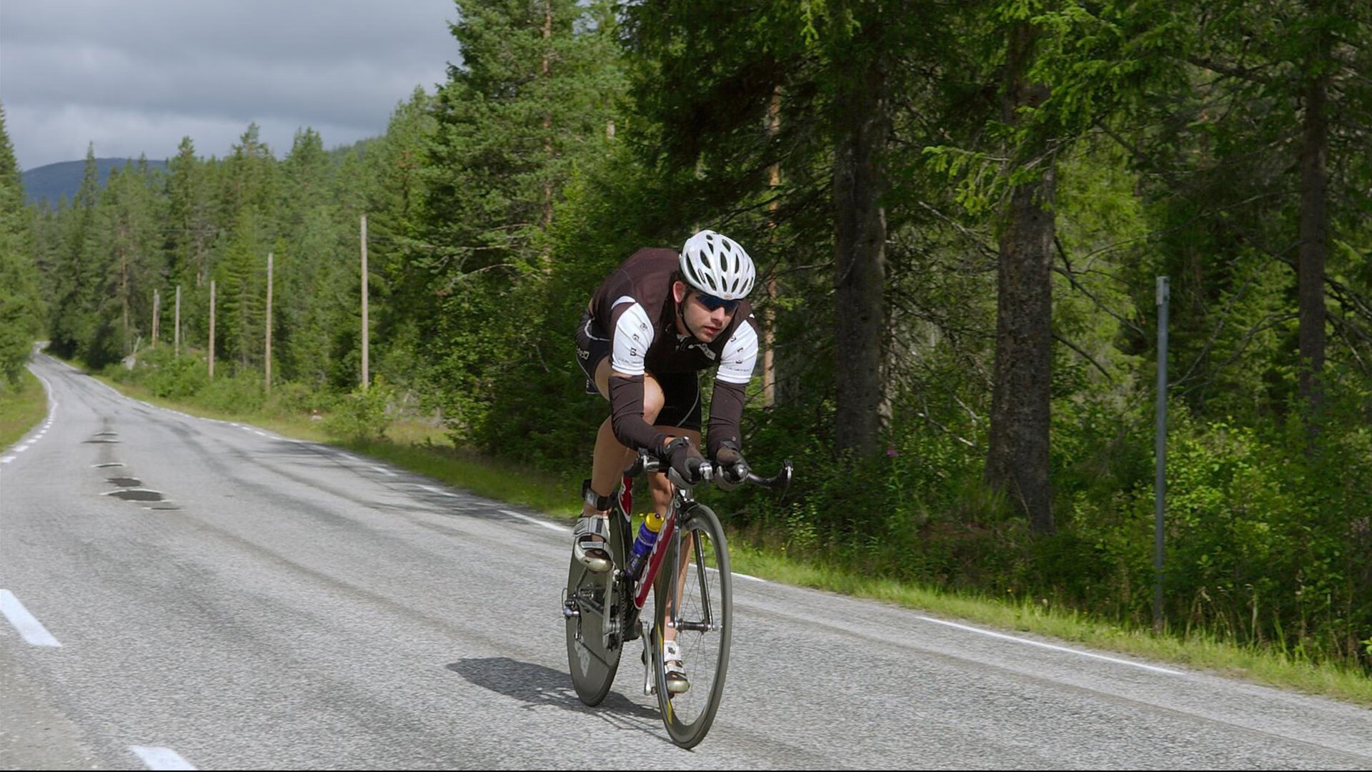 快速反应：突发事件应对体系确保赛事顺利进行，实施快速反应的六个步骤
